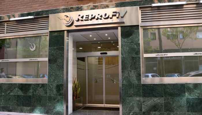 Fachada exterior de la clínica Reprofiv